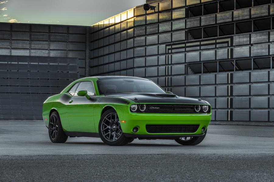  Dodge Challenger T/A (LC) 2016 года  (фото 1 из 19)